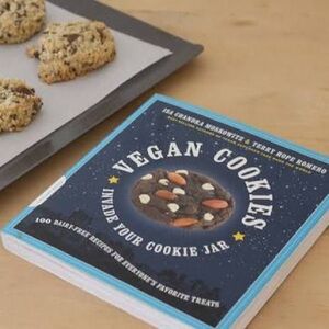 Vegan Cookies Invade Your Cookie Jar